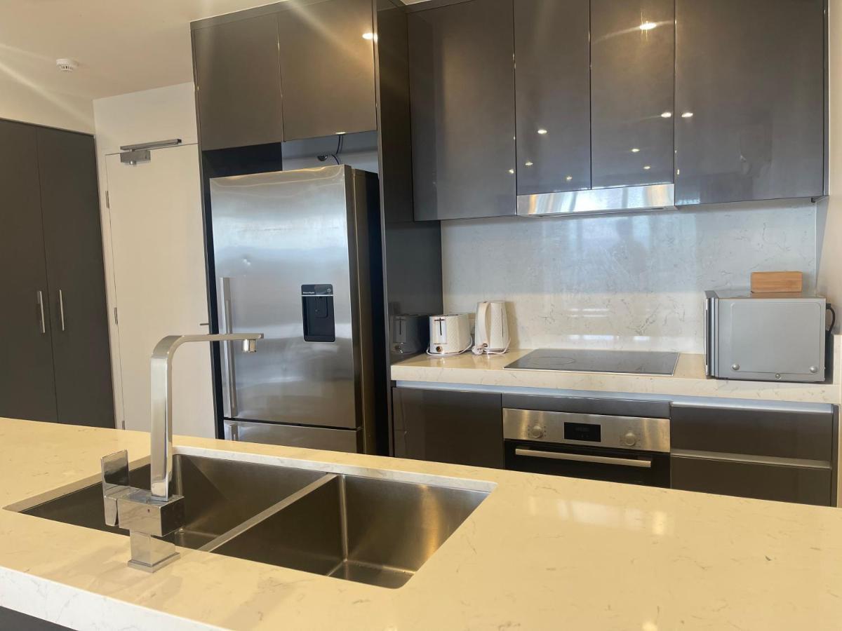 Serenity Surfers Paradise Gold Coast Exterior foto